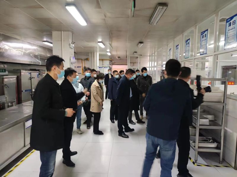 2023年3月3日市委常委市宣傳部長楊彥玲來我公司經(jīng)營河師大附中進(jìn)行食品安全調(diào)研工作并做出高度評(píng)價(jià)
